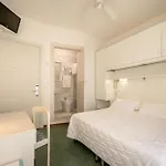Hotel Sanremo 3*