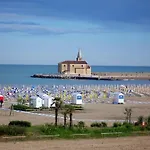 Hotel Sanremo 3*